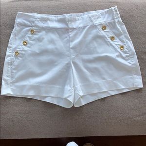 Lilly Pulitzer Shorts in White With Gold Buttons